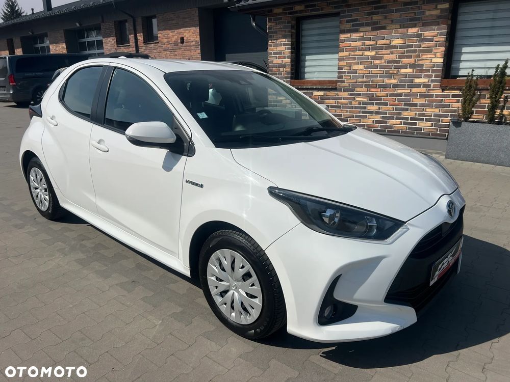 Toyota Yaris - 1