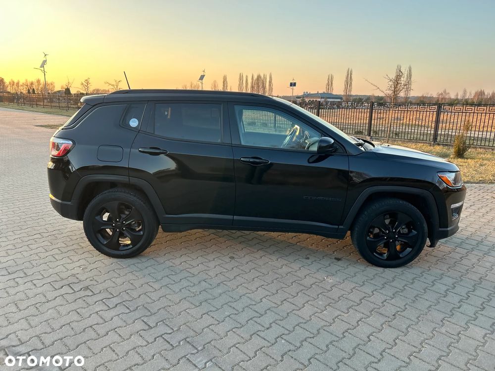 Jeep Compass - 24