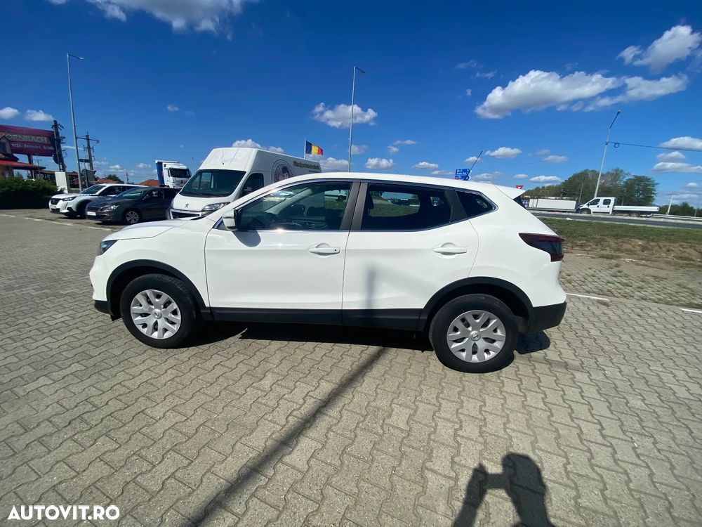 Nissan Qashqai 1.3 DIG-T ACENTA - 8