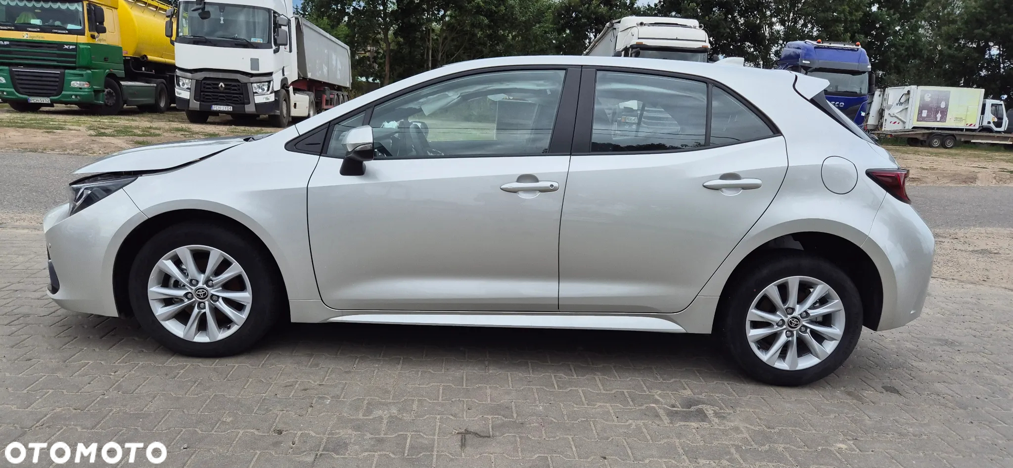 Toyota Corolla 1.8 Hybrid Active - 11