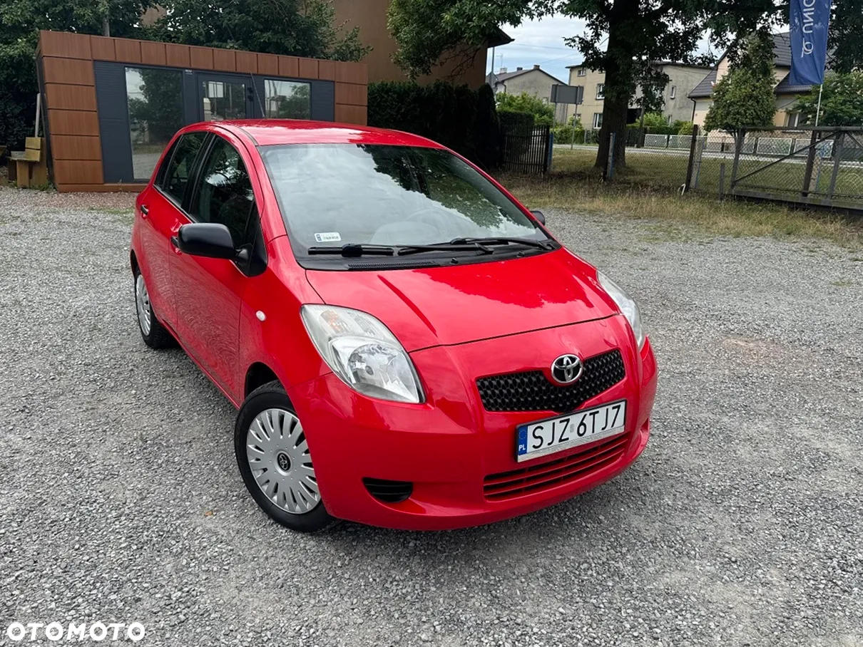 Toyota Yaris - 12