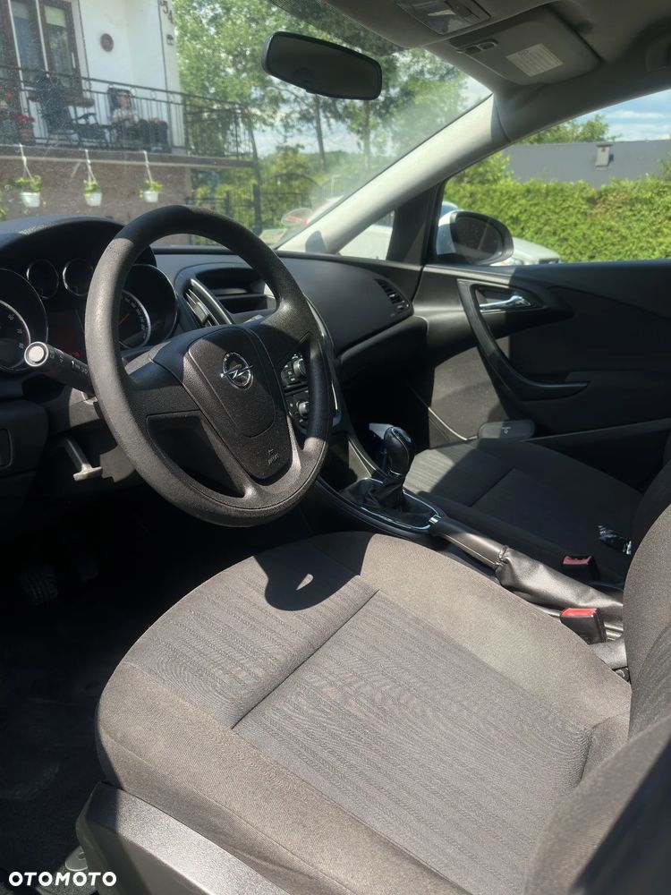 Opel Astra 1.4 ecoFLEX - 9