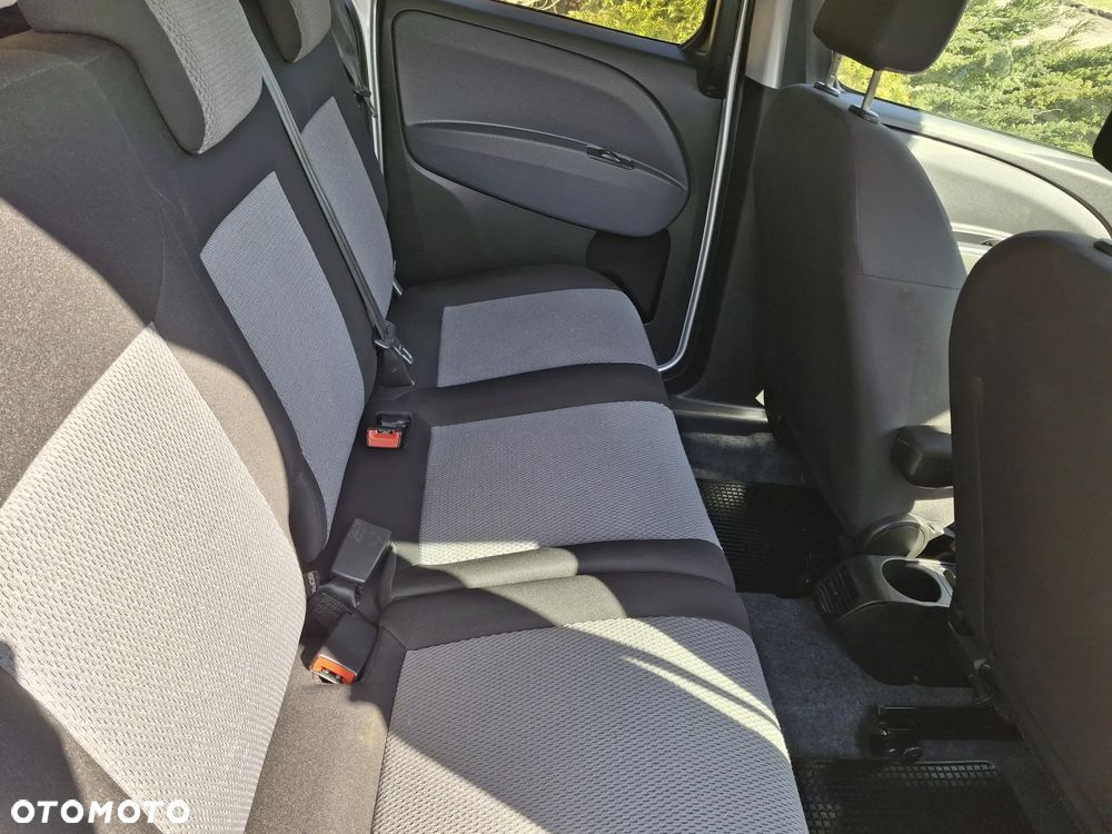 Fiat Doblo 1.6 16V Multijet Start&Stopp Dualogic Emotion Family - 14