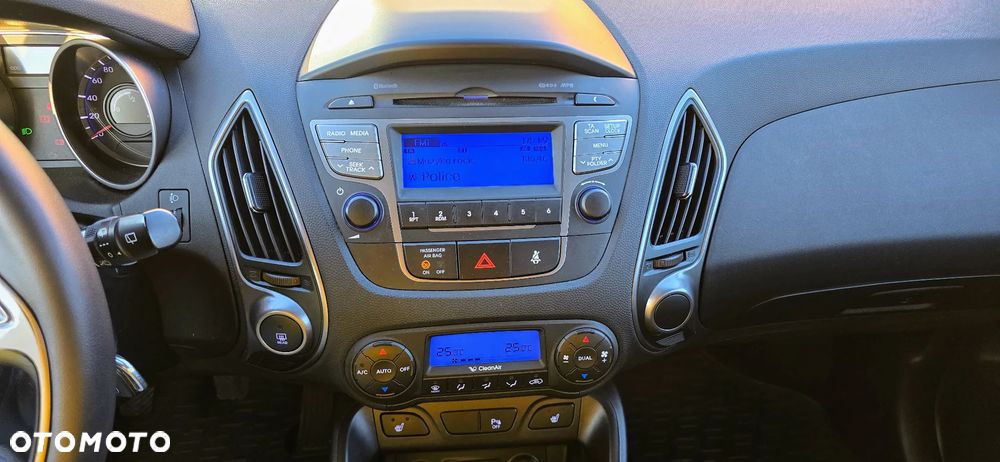 Hyundai ix35 2.0 CRDi 4WD Fifa World Cup Silver Edition - 15