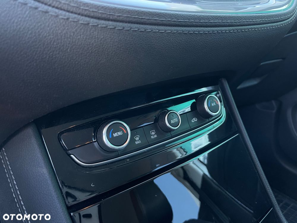 Opel Grandland X 1.2 T Enjoy S&S - 9