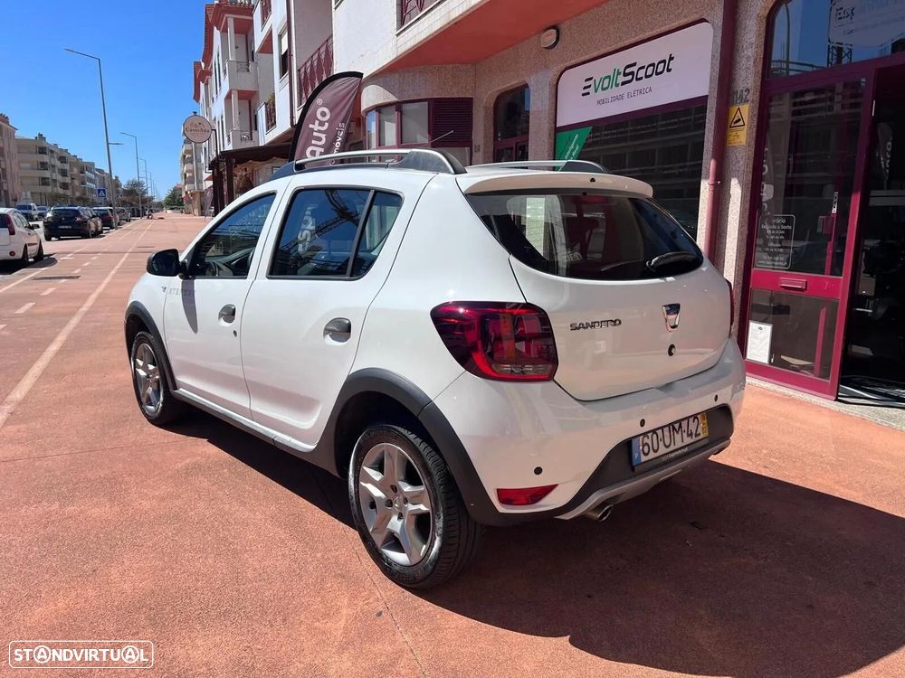 Dacia Sandero - 5