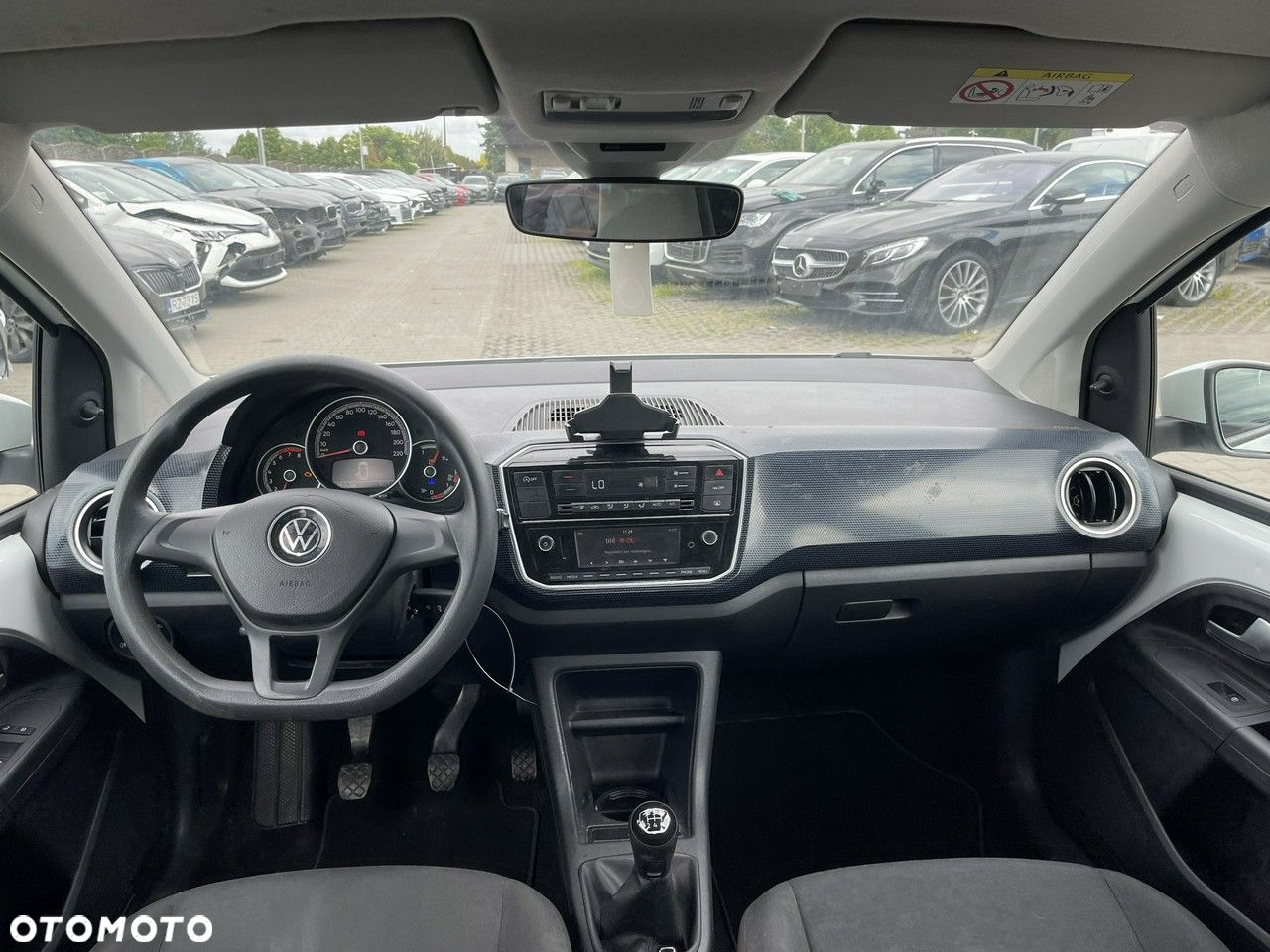 Volkswagen up! Eco (BlueMotion Technology) move - 10