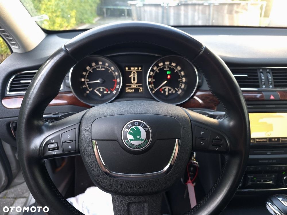 Skoda Superb 2.0 TDI Platinum DSG - 18