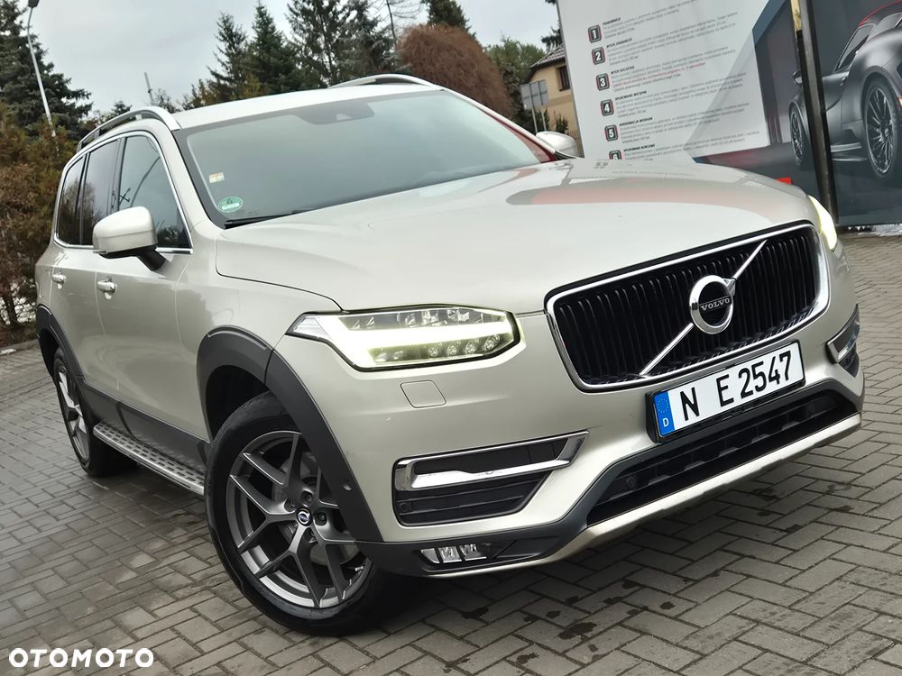 Volvo XC 90 D5 AWD Geartronic Momentum - 17