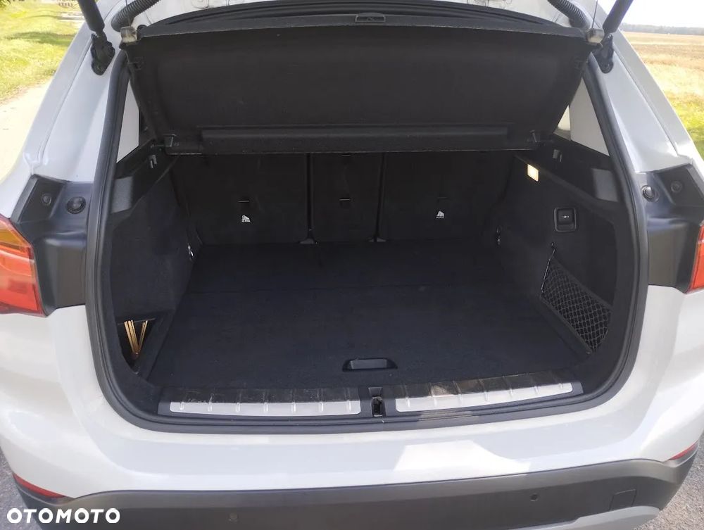 BMW X1 - 15