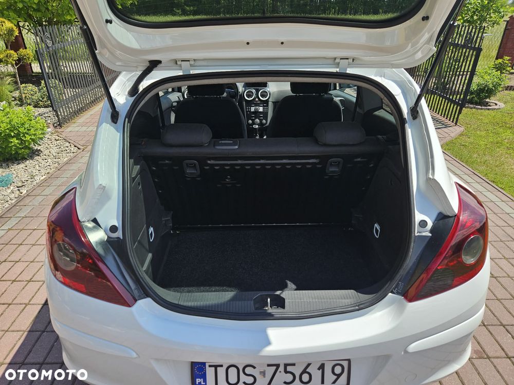 Opel Corsa 1.4 16V Enjoy - 8