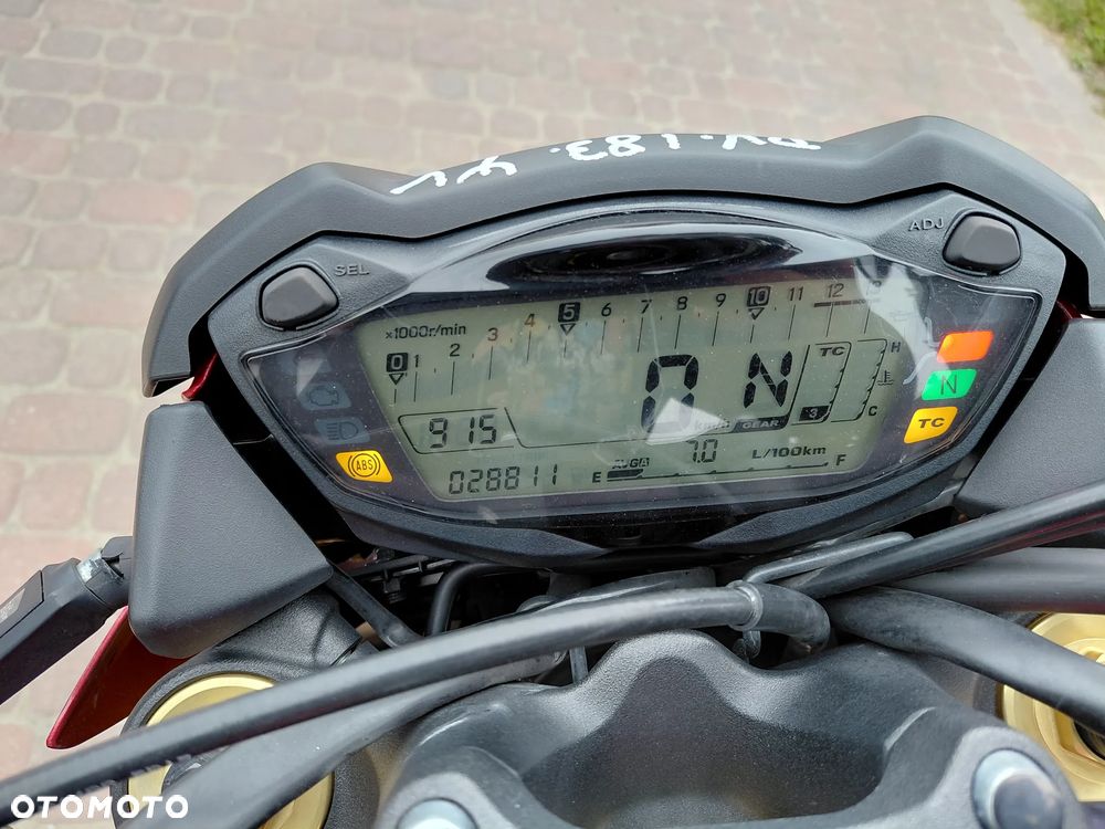Suzuki GSX - 29