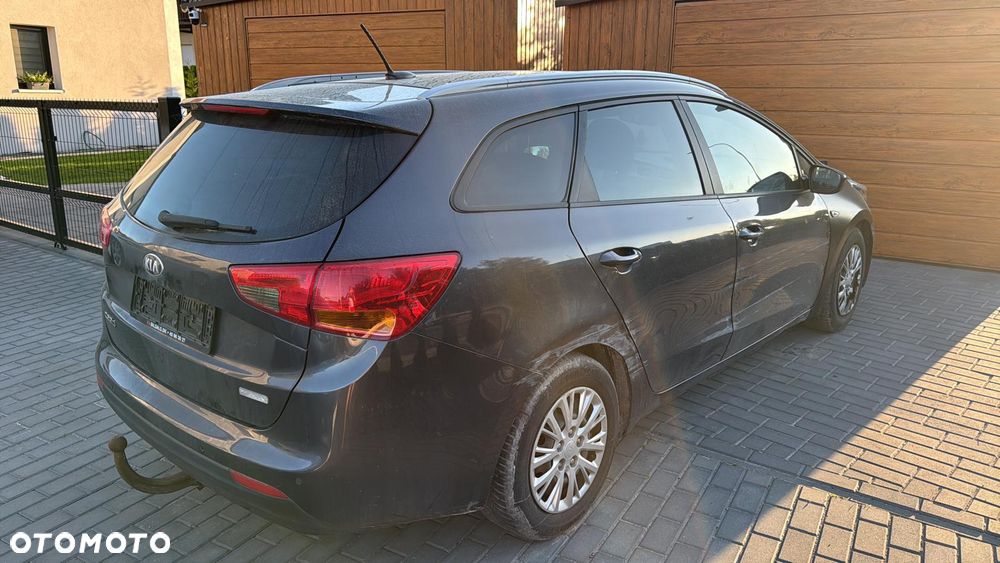 Kia Ceed 1.6 CRDi XL - 11