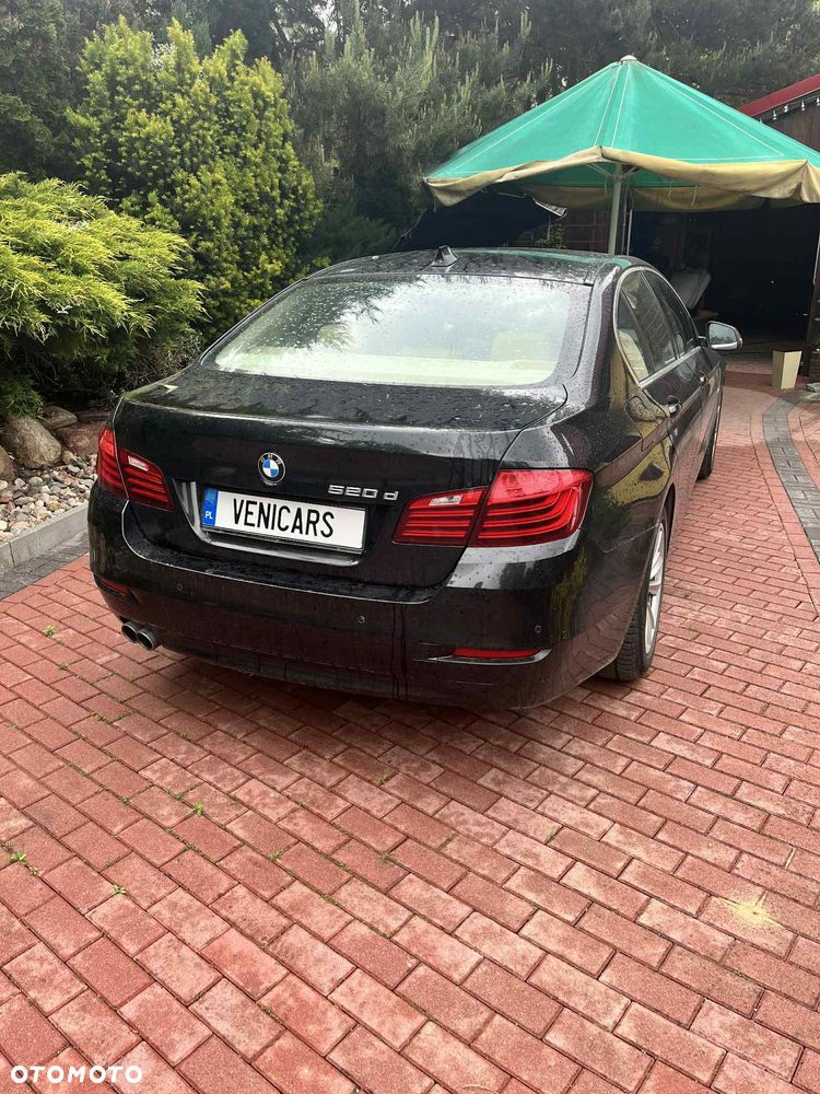 BMW Seria 5 520d - 4