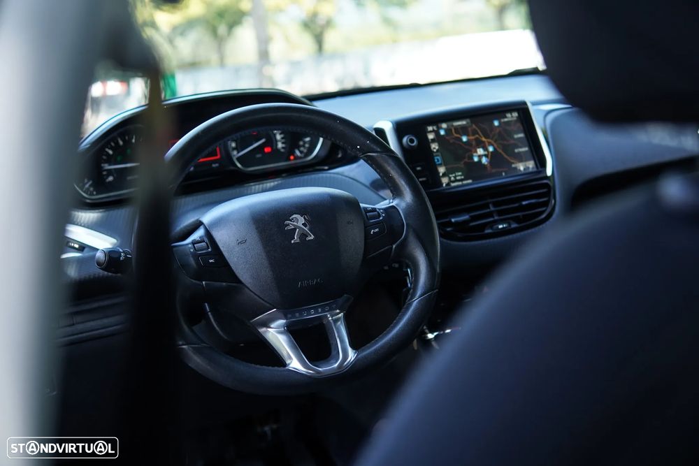 Peugeot 2008 PureTech 82 Style - 52