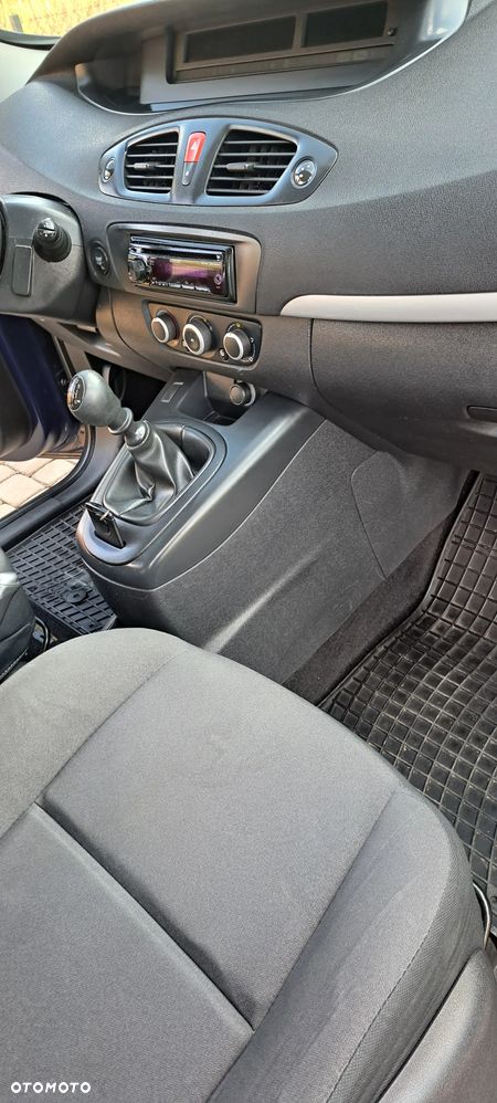Renault Scenic 1.6 16V 110 Authentique - 7