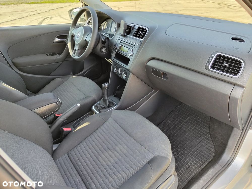 Volkswagen Polo 1.4 16V Trendline - 20