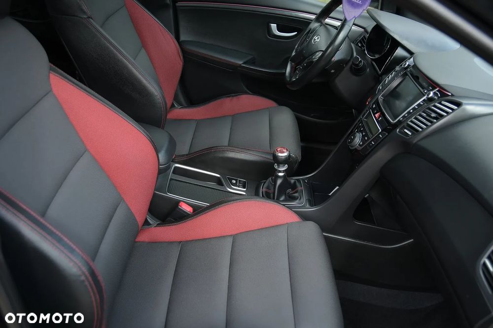 Hyundai i30 1.6 T GDI Turbo - 15