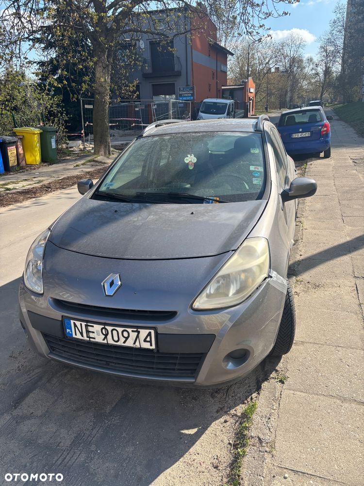 Renault Clio 1.2 16V Emotion - 4