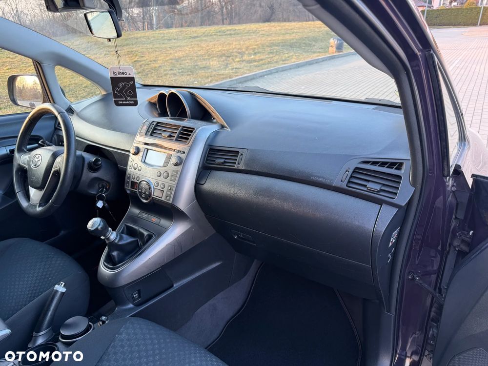 Toyota Verso 1.8 Life - 14