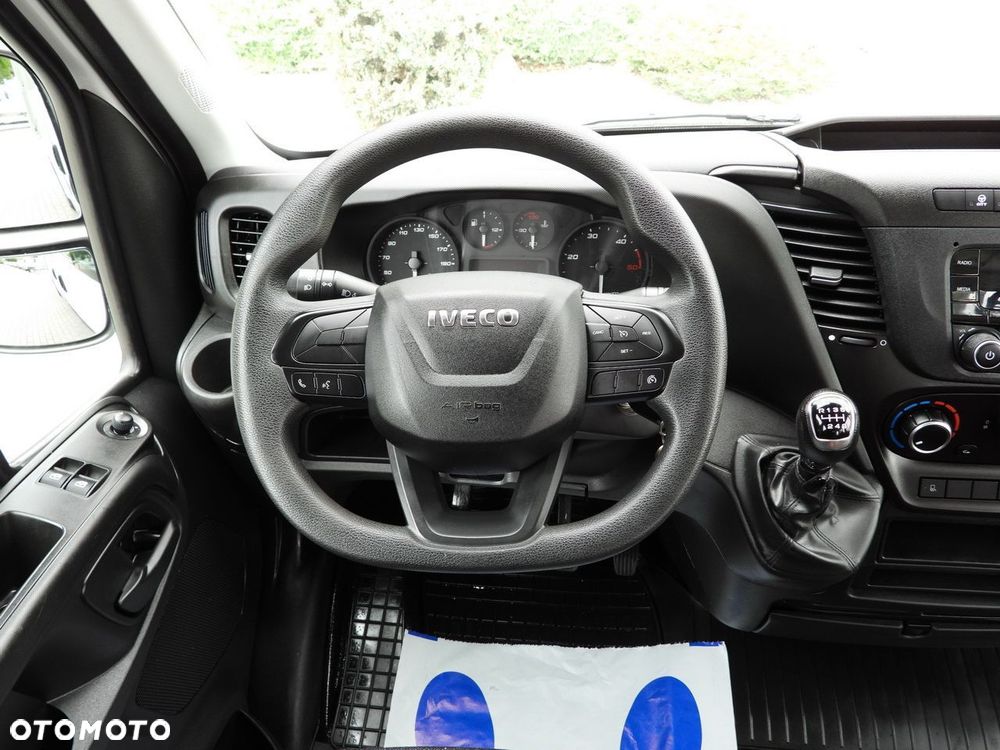 Iveco DAILY 35C16 WYWROTKA PODWÓJNA KABINA DOKA 6 MIEJSC TEMPOMAT BLIŹNIACZE KOŁA KLIMATYZACJA  160KM - 34