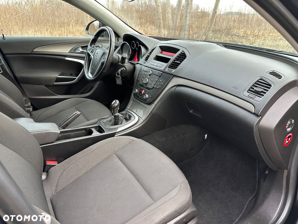 Opel Insignia 2.0 CDTI - 12