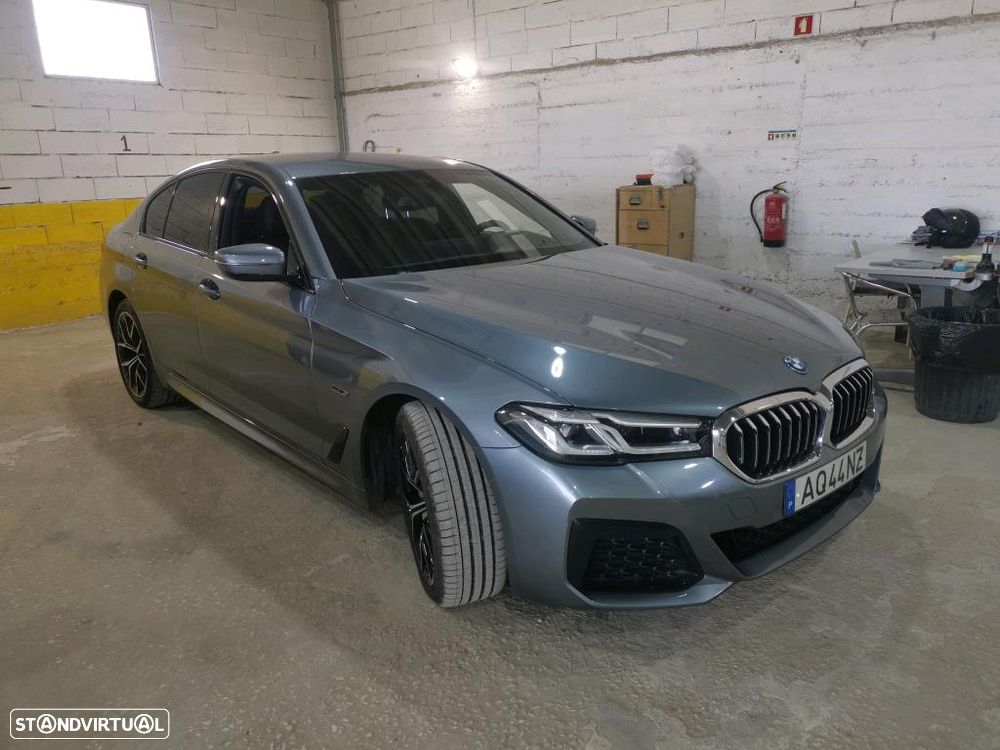 BMW 545 e xDrive Pack M - 5