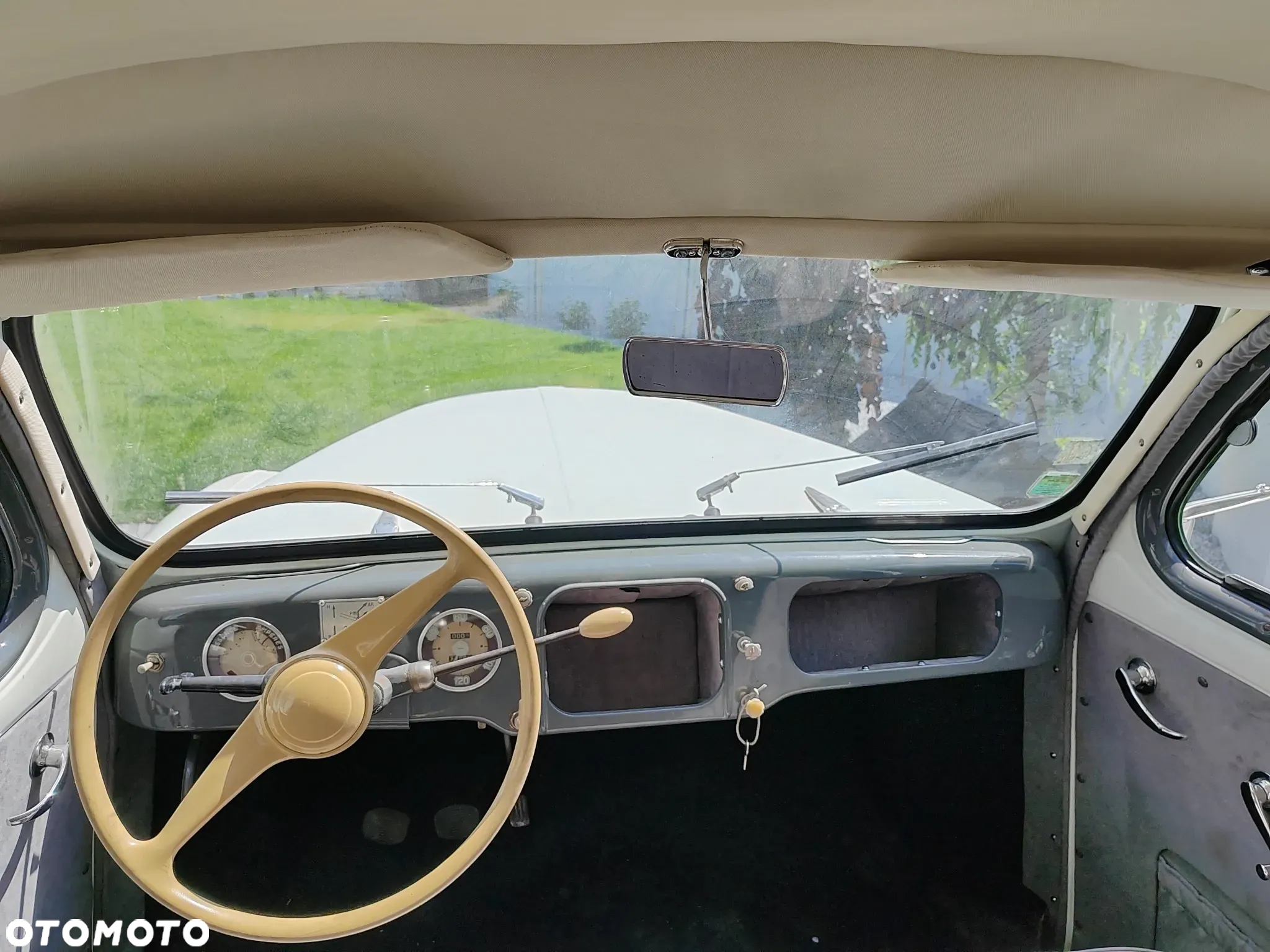Renault Inny - 12