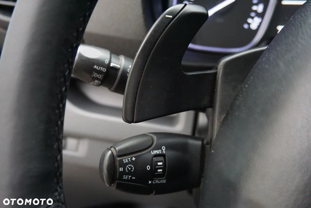 Peugeot Expert 2.0 BlueHDi 180 L3 S&S EAT8 - 17