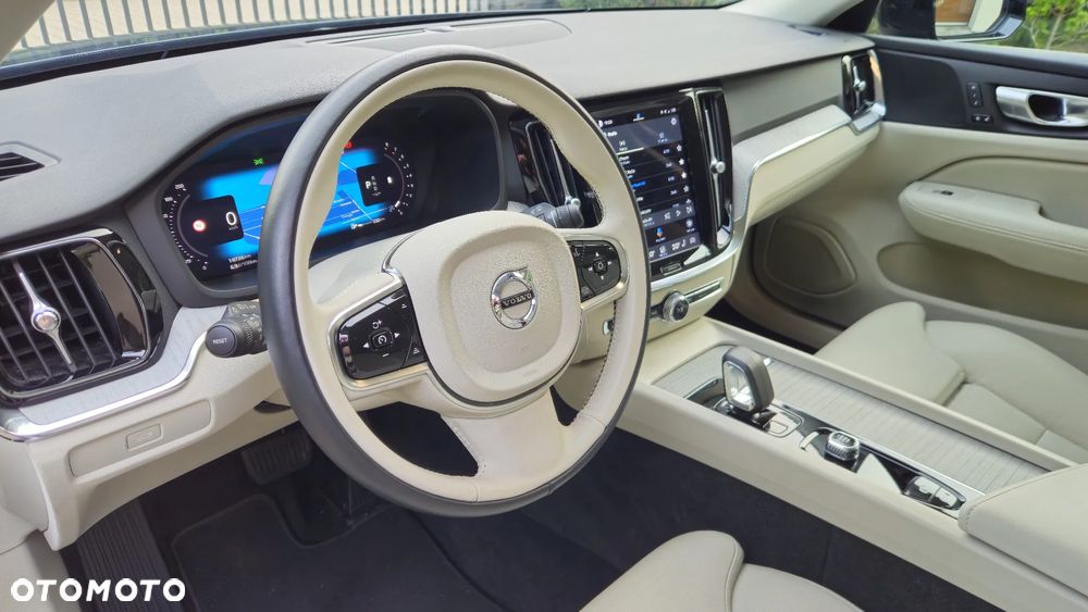 Volvo V60 B3 B Plus Dark - 14