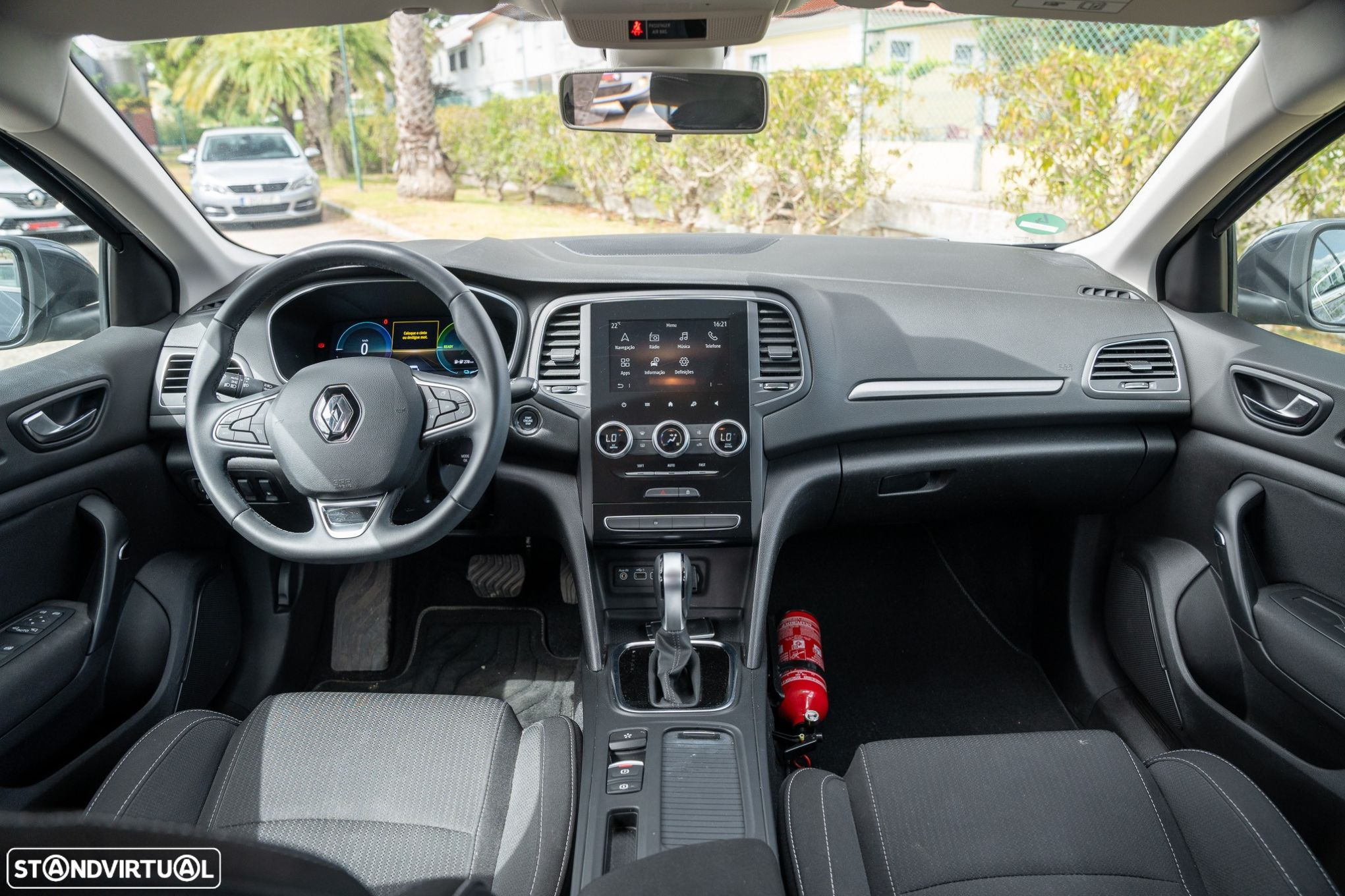 Renault Mégane Sport Tourer 1.6 E-Tech Plug-In Limited - 9
