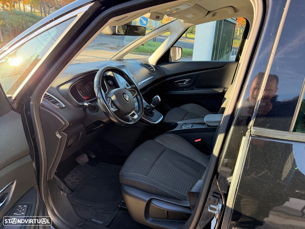 Renault Grand Scénic ENERGY dCi 110 EDC INTENS - 22