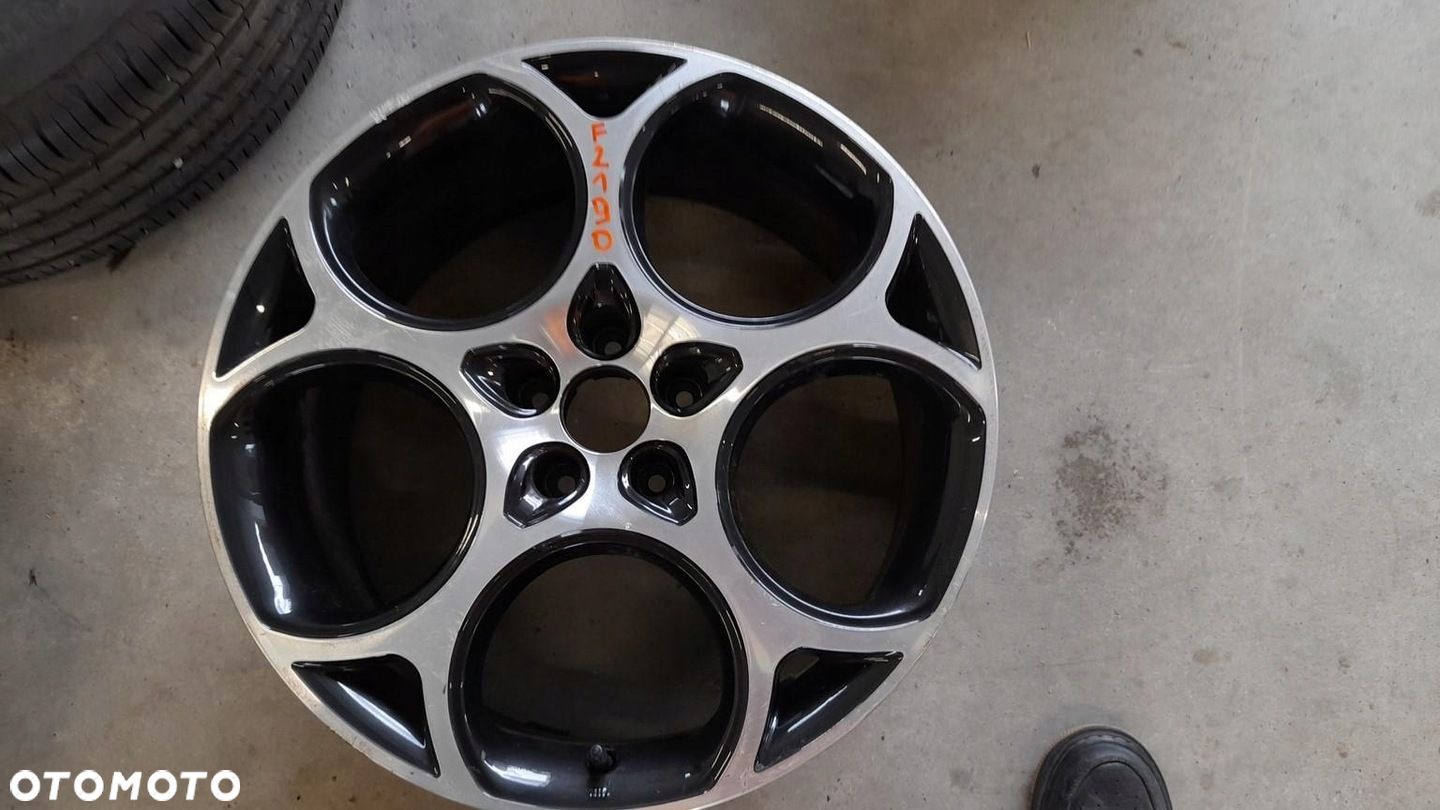 FELGA ALUMINIOWA ALFA ROMEO TONALE 19" - 1