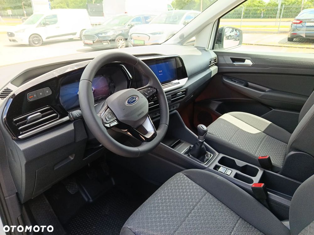 Ford Transit Connect - 9