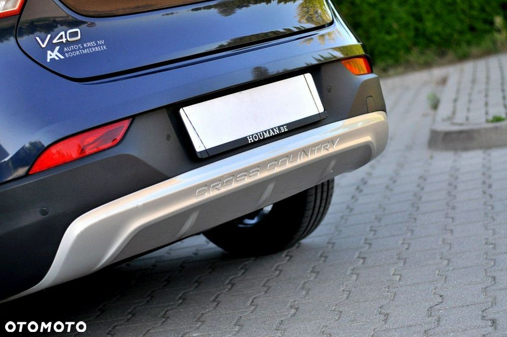 Volvo V40 Cross Country D2 Momentum - 29
