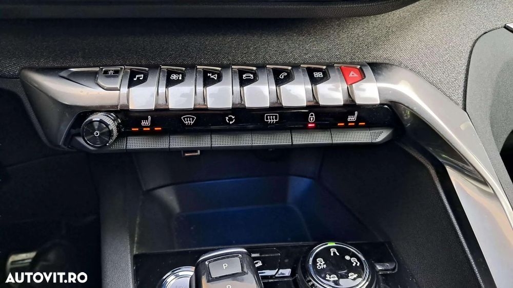 Peugeot 3008 1.6 PureTech Turbo S&S EAT8 GT-Line - 17