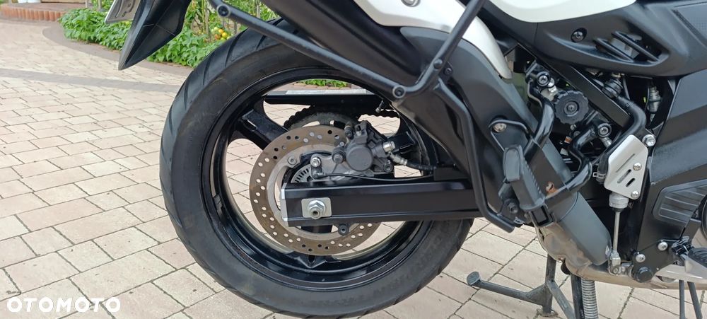 Suzuki V-STROM - 23