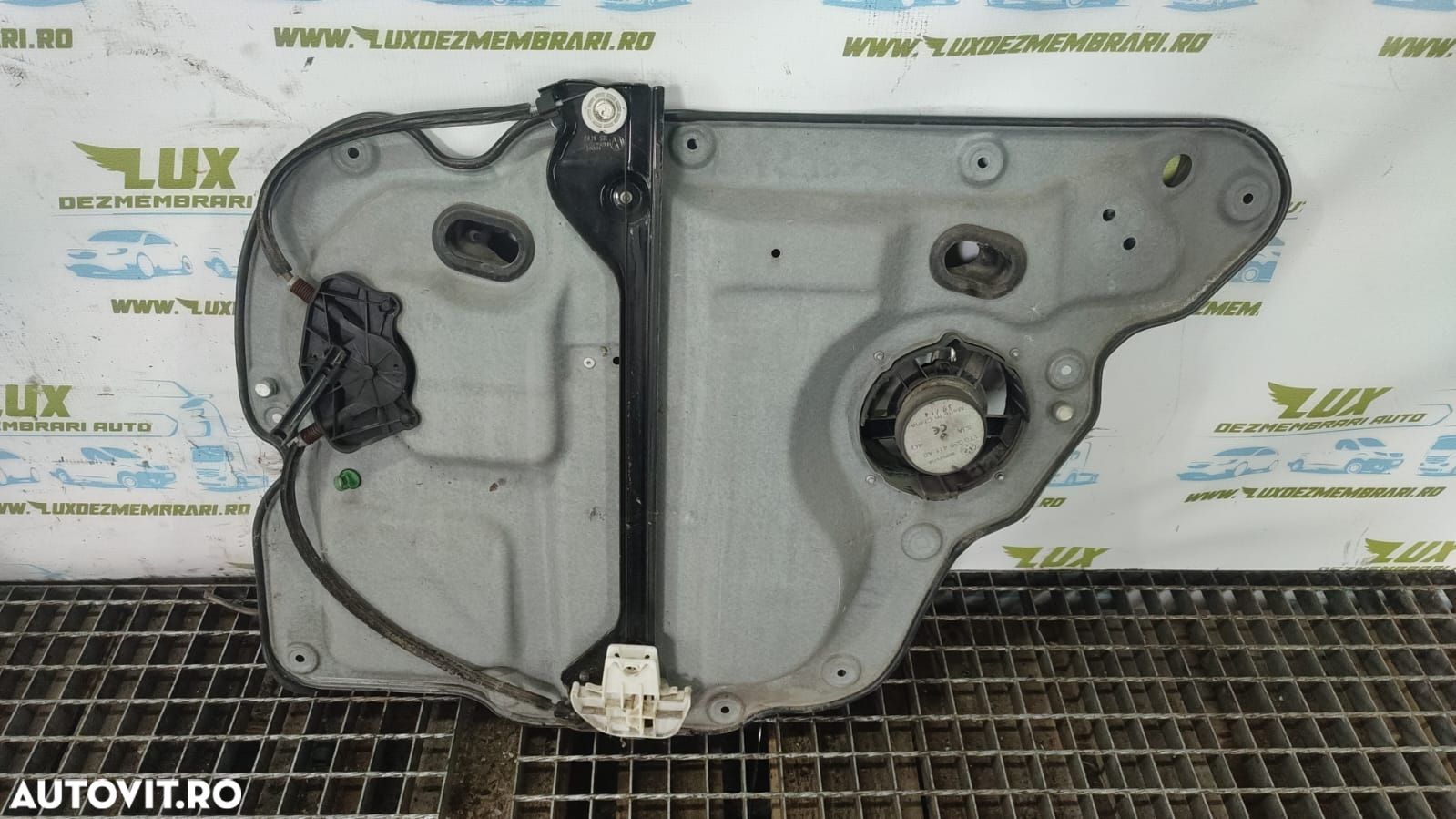 Macara geam stanga spate 1t0839729q Volkswagen VW Touran 1 [2th facel - 1