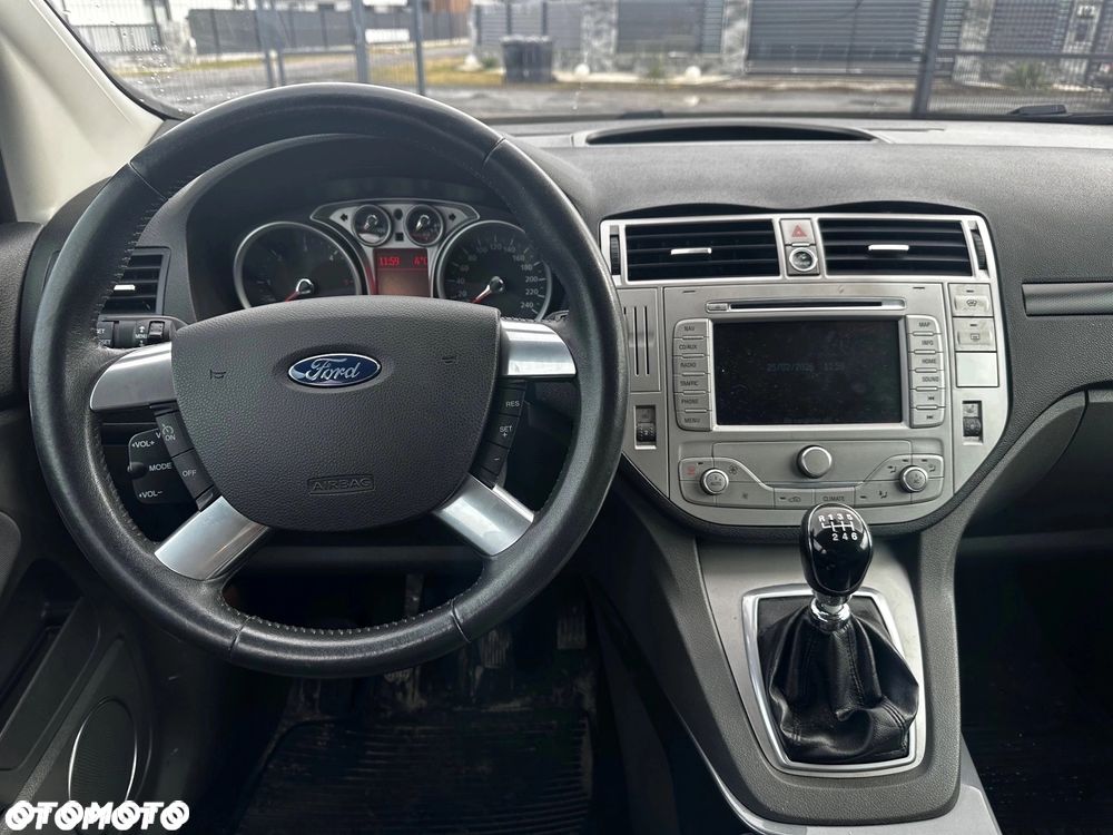 Ford Kuga 2.0 TDCi 2x4 Titanium - 5