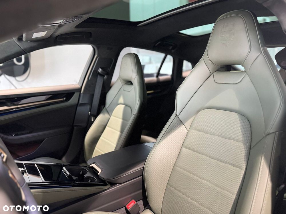 Porsche Panamera - 31