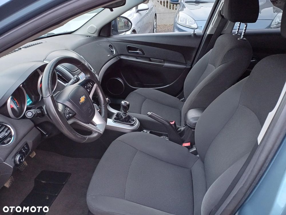 Chevrolet Cruze 1.6 LT+ - 15