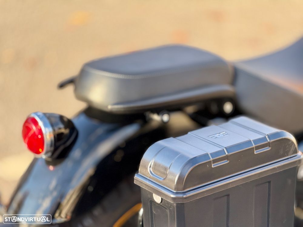 Royal Enfield Meteor 350 Fireball Yellow - 26