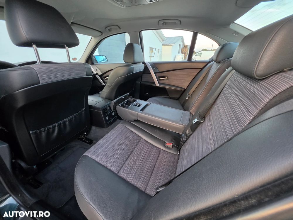 BMW Seria 5 530d - 33