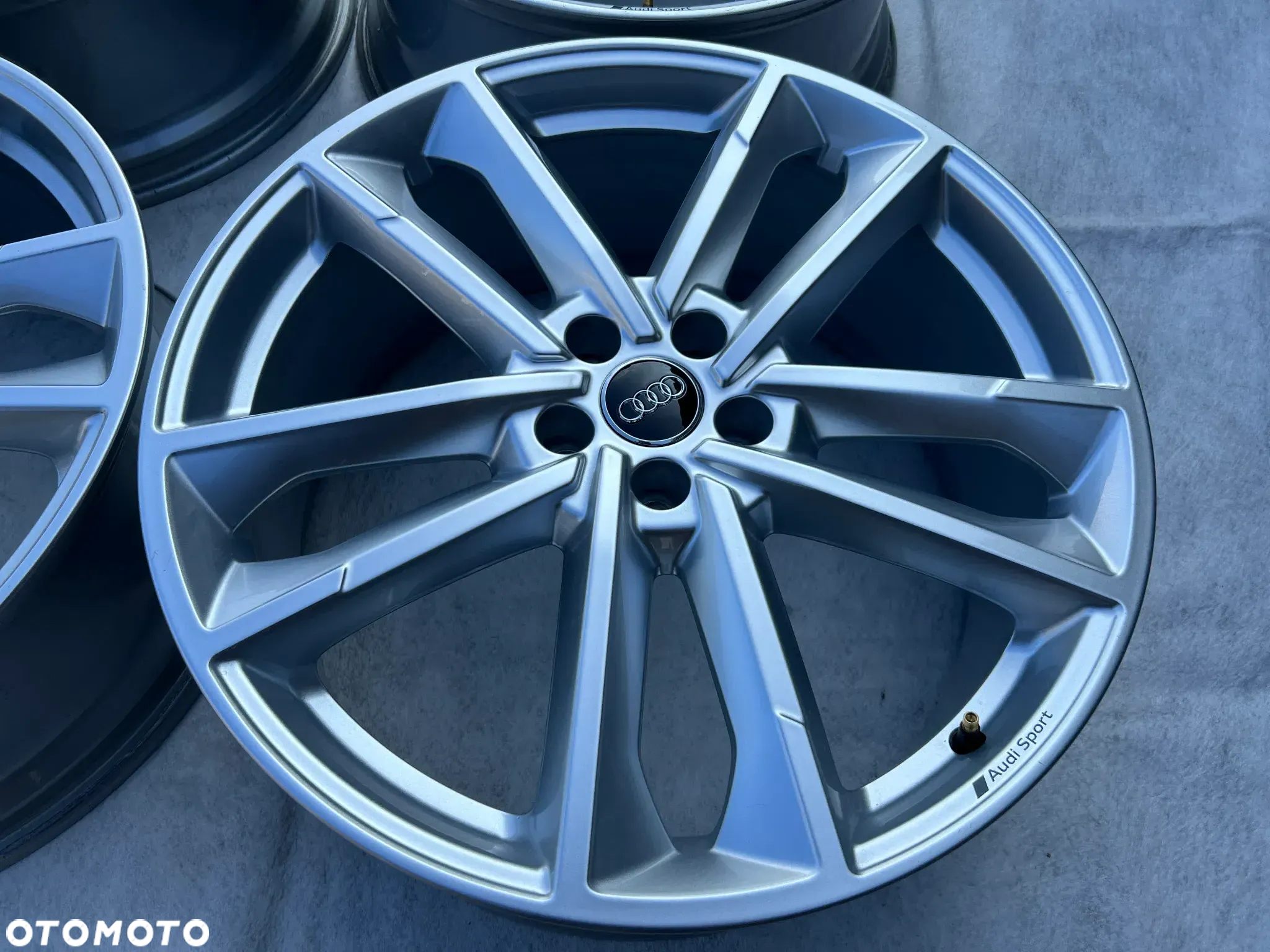 ORYGINALNE FELGI AUDI A6 C8 C7 4K0 21'' SREBRNE IDEALNE - 4