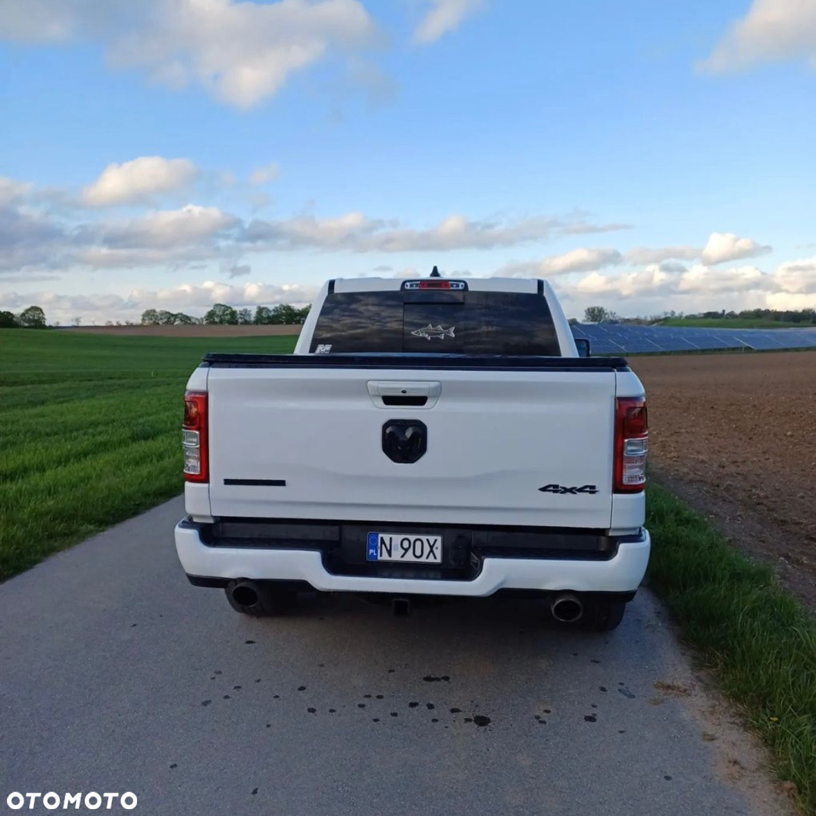 Dodge RAM 1500 5.7 4x4 - 2