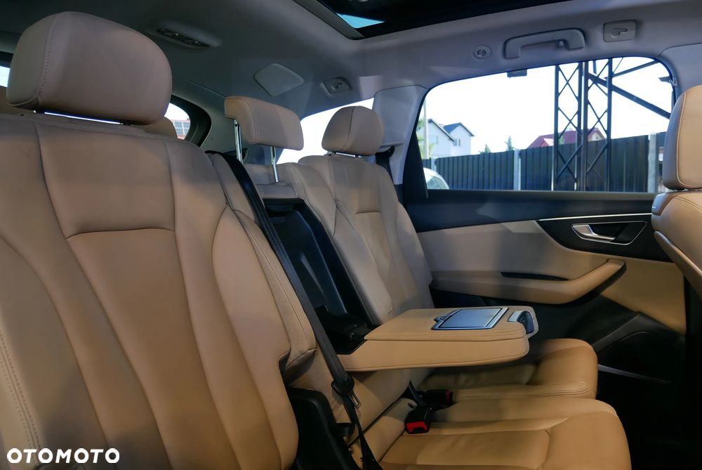 Audi Q7 - 15