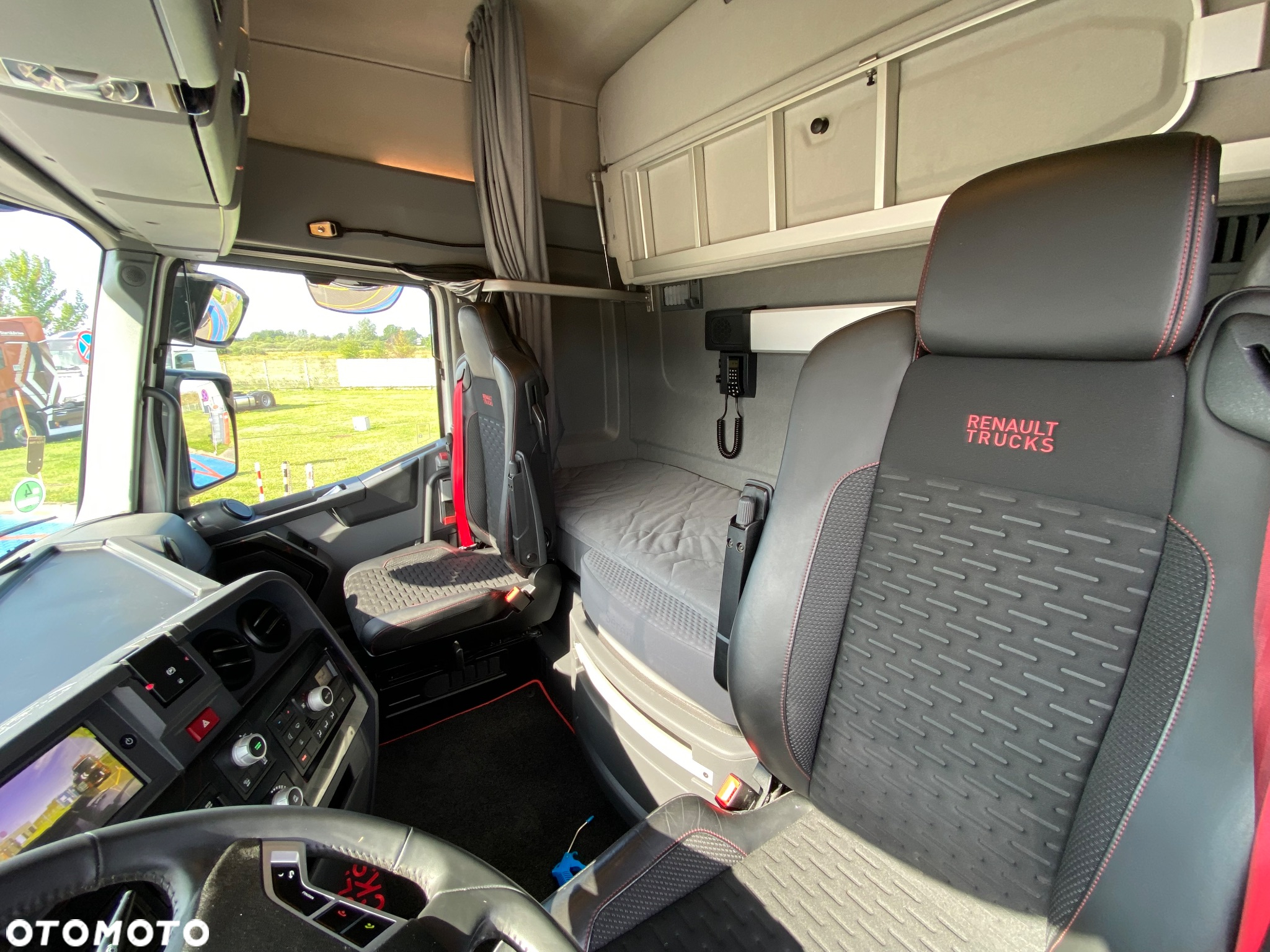 Renault T480 HIGH Sleeper XLOW - 10