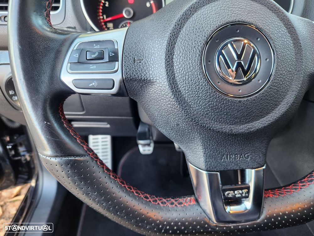 VW Golf 2.0 GTI Edition 35 - 20
