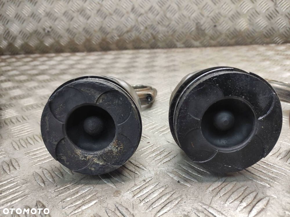 TŁOK + KORBOWÓD VOLVO S80 I  S80 I S60 XC90 V70 D5244T2 VOLVO 2.4 D5 - 6