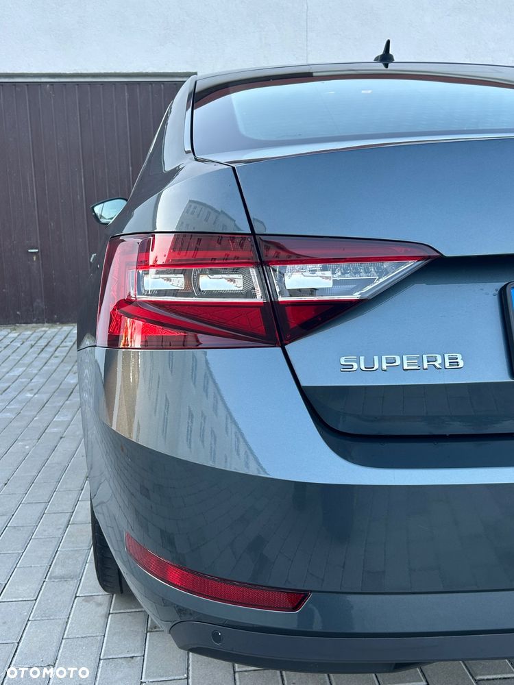 Skoda Superb 1.8 TSI Ambition DSG - 18